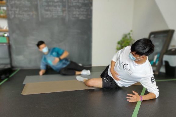 Vancouver Physiotherapist Sam Nguyen at Lift Clinic